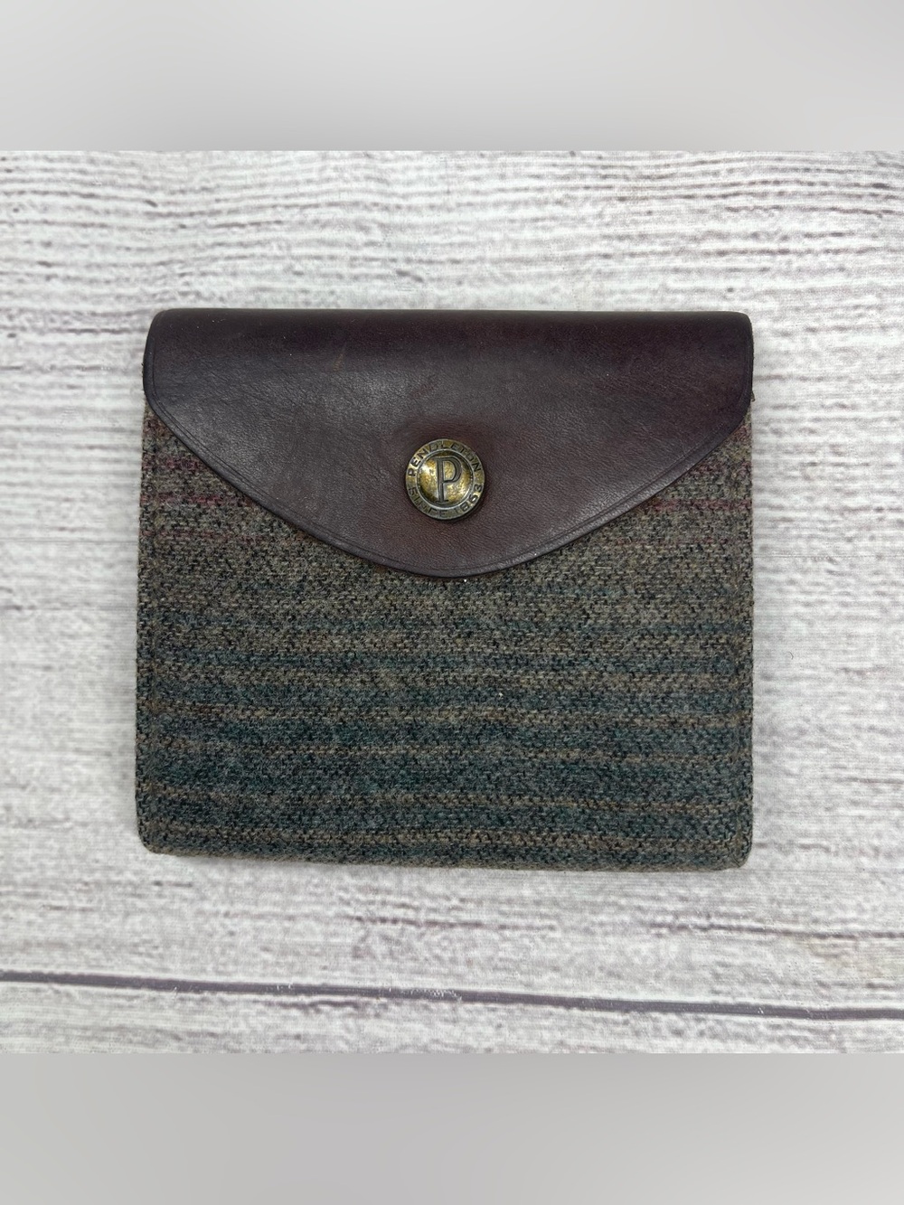 Pendleton Men’s Bifold Multicolored Tweed Body Wallet